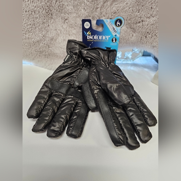 Women's Isotoner Insulated Touchscreen Quilted Gloves - Picture 4 of 5